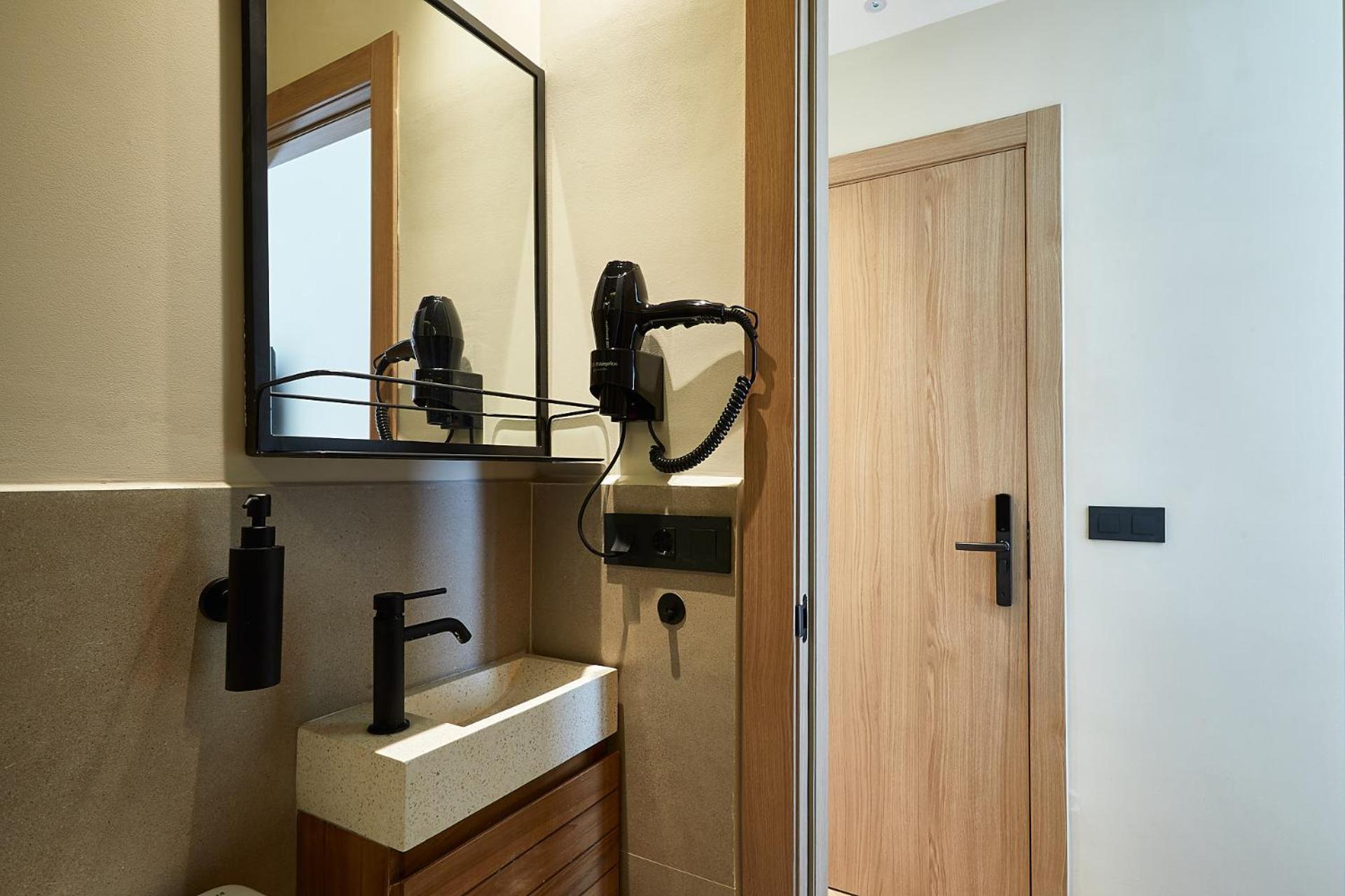 Ella Hostel Boqueria Barselona Dış mekan fotoğraf
