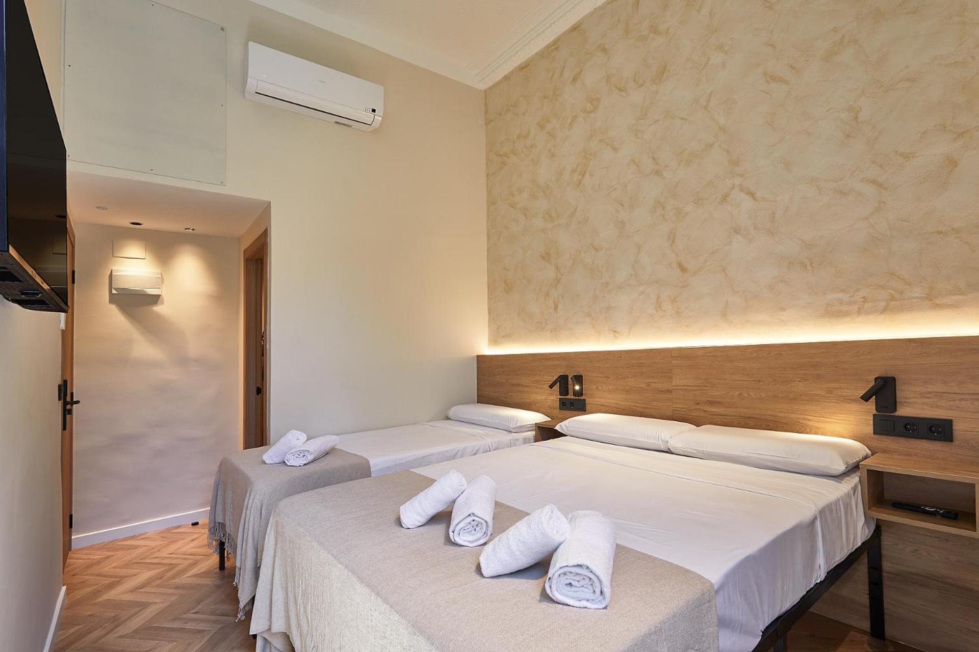 Ella Hostel Boqueria Barselona Dış mekan fotoğraf